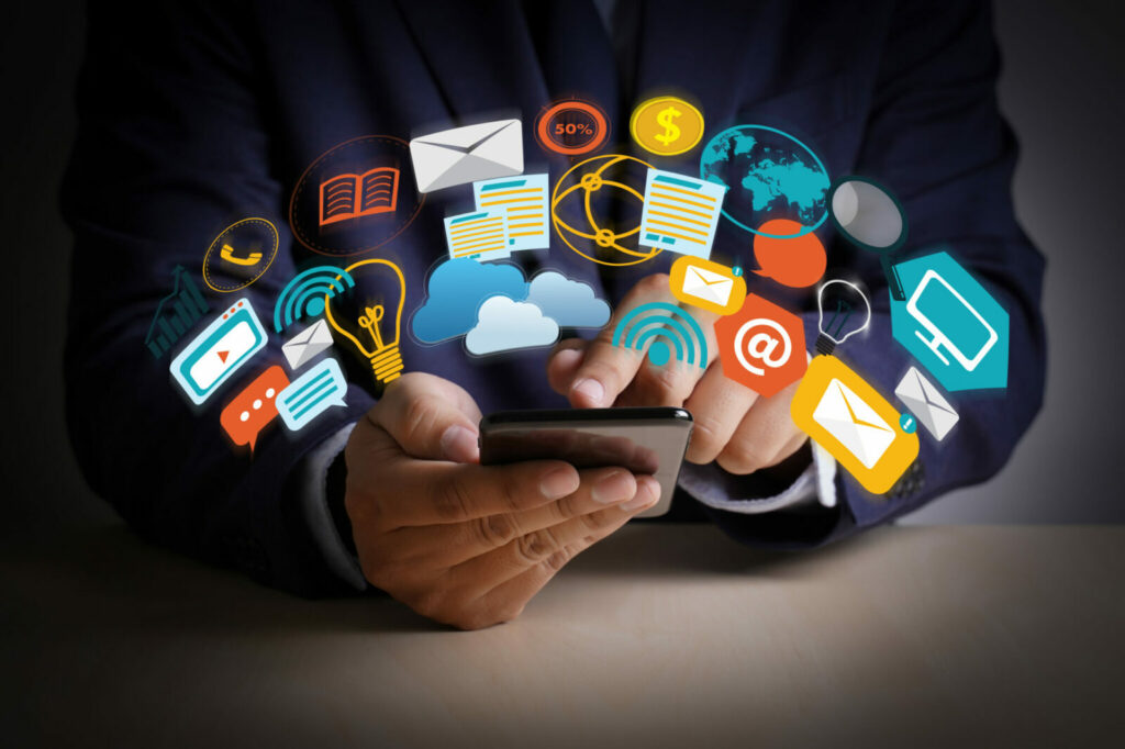 Gestion des réseaux sociaux et site internet