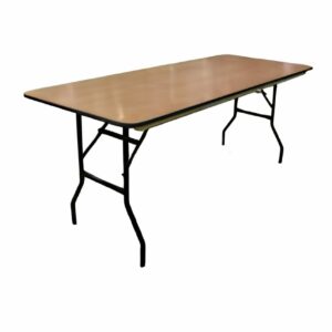 TABLE TRAITEUR